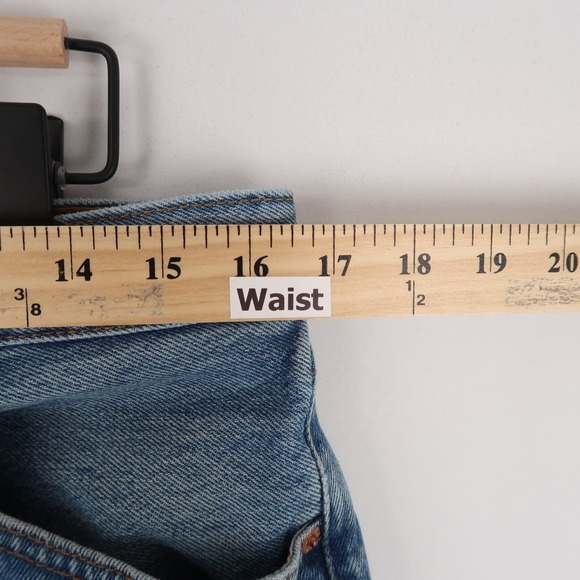 Vintage Levis 501 Jeans Mens 35x34 Blue Straight Leg Button Fly Made In USA - Picture 9 of 16